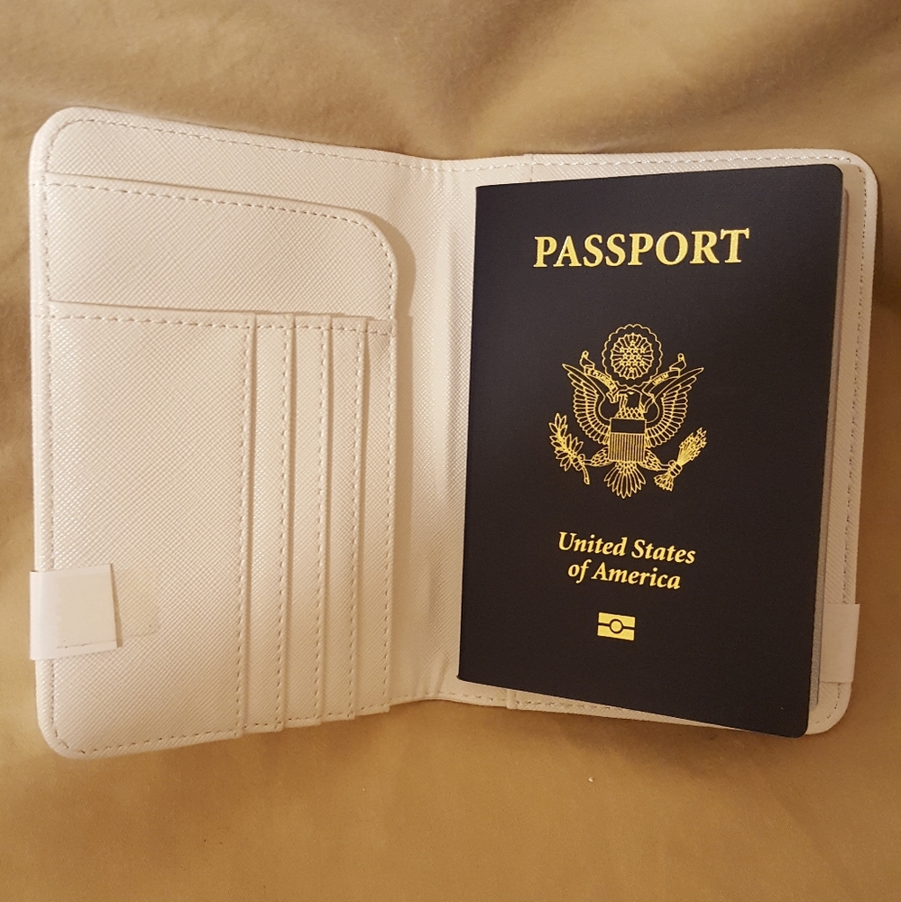 Set of Passport Holders - Picture 3 of 3